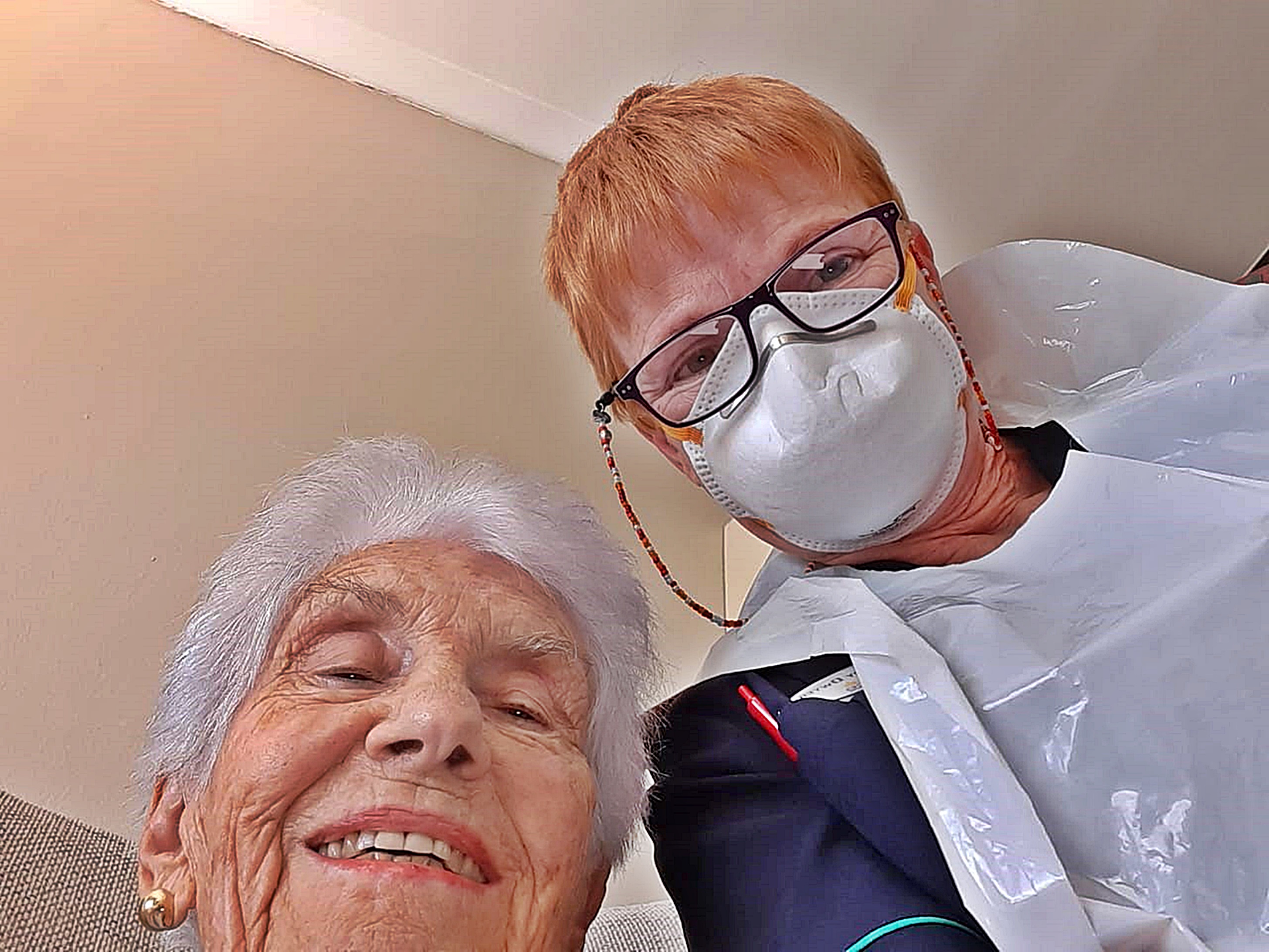 Helderberg Sr Sherry Dwyer with patient Zelda Steytler